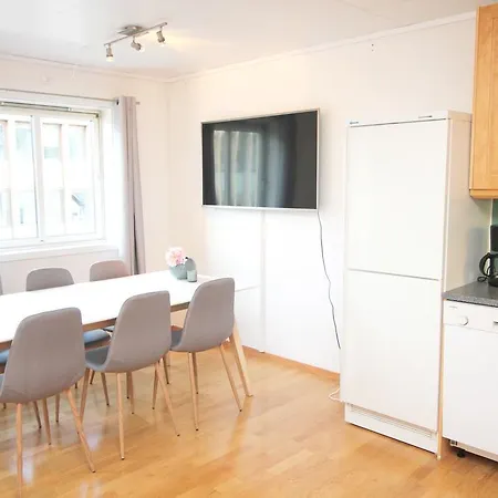 Nordic Host - City Center Appartamento